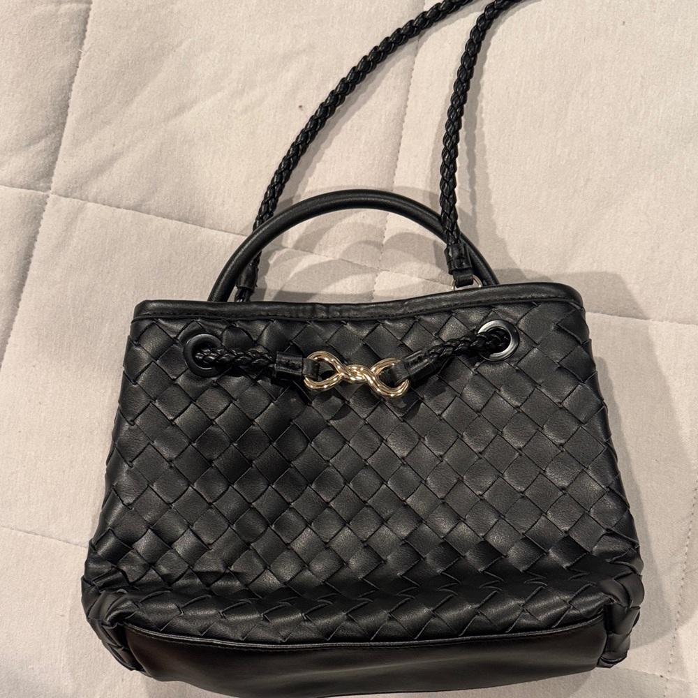 Elegant Black Woven Handbag